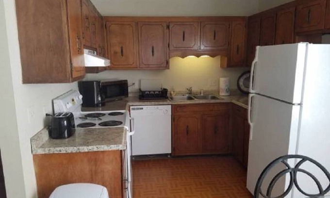 Panama City House | Basic In town Apartment 15 minutes from the Beach