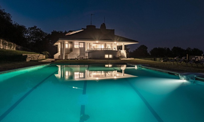 Hondarribia House | BASQUE BREATH-Unique Villa, Fantastic View, Fabulous Pool