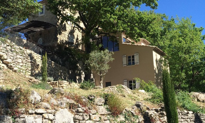 Saint-Martin-de-Castillon Villa | Bastide closed to village, wonderful view on the Grand Lubéron