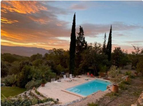 Belcodene Villa | Bastide provençale avec piscine privée au cœur de la nature Proche Cassis et Aix-en-Provence