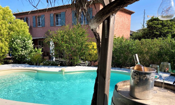 Puget-sur-Argens Villa | Bastide provençale swimming pool 7km from Frejus beaches 8 pers 4 star rating