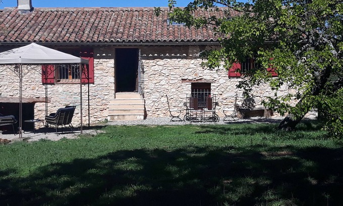 Saint-Julien House | Bastide provencal house, quiet, garden, near verdon (Haut Var)