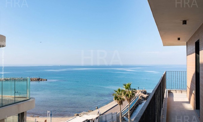 Haifa House | Bat Galim Haifa Luxury Modern Apartment Balcony Close to THE Beach Lovely View