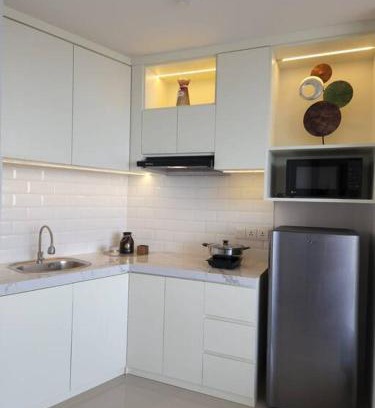 Batam Apartment | Batam Luxurious, Breezy 1 bedroom!