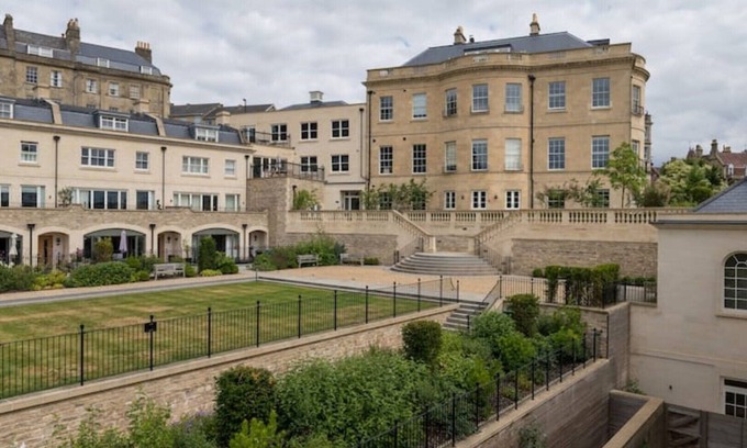 Bath Apartment | Bath Penthouse with amazing views and lift access