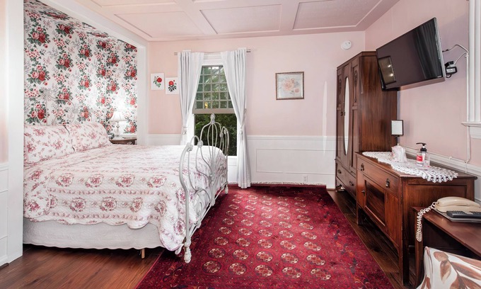 Oak Park Bed & Breakfast | Bath Street Inn B & B, Santa Barbara