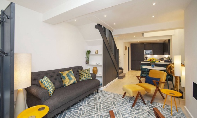 Bath House | Bathwick Retreat - Newly refurbished stylish house just 5 minutes from city centre - with parking