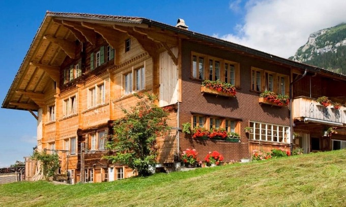Achsete Apartment | Bauernhaus Uf dr Flue by Interhome