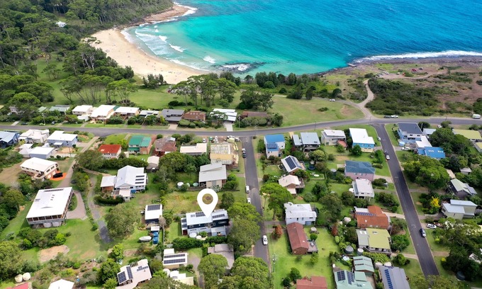Bawley Point House | Bawley Beach Escape, short walk to Bawley Beach