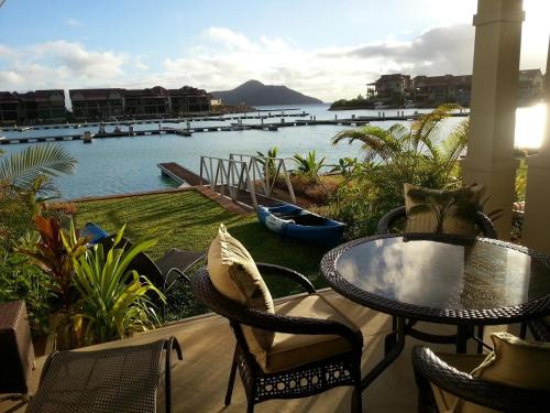Mahe Island Apartment | Bay 4 Eden Island