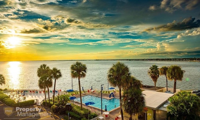 Rocky Point Condo | Bay Dreamer - Sunset Paradise & Coastal Dream