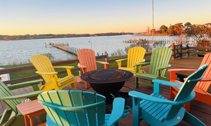 Reedville House | Bay Front home in Reedville with heated pool, playground, and game room