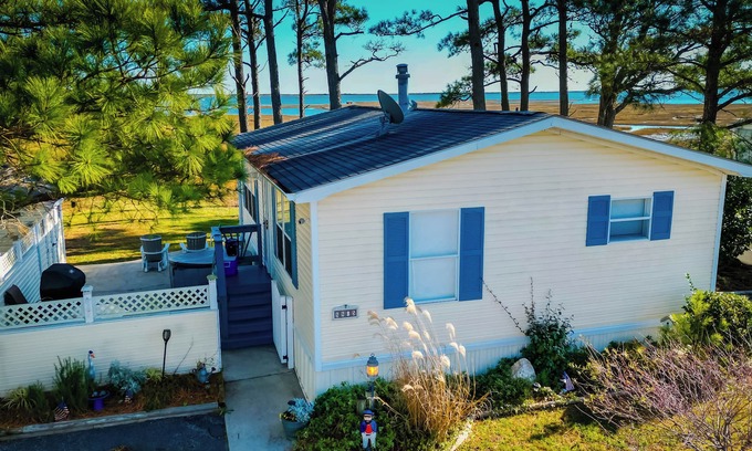 Assateague Pointe House | Bay Front Single Home - Assateague Pointe - In season weekly rental at 1,925