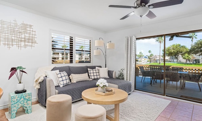 Harbor Oaks Condo | Bay House Condos