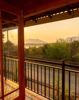 Hartbeespoort Apartment | Bay View 9 at Harties Lodge - Meerhof