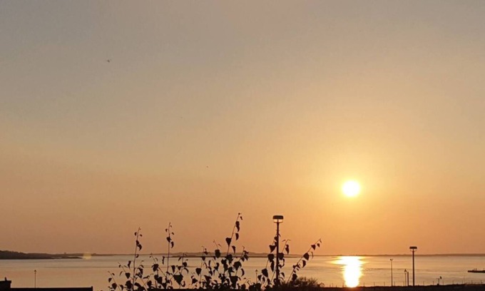 Dungloe Apartment | Bay view apartment