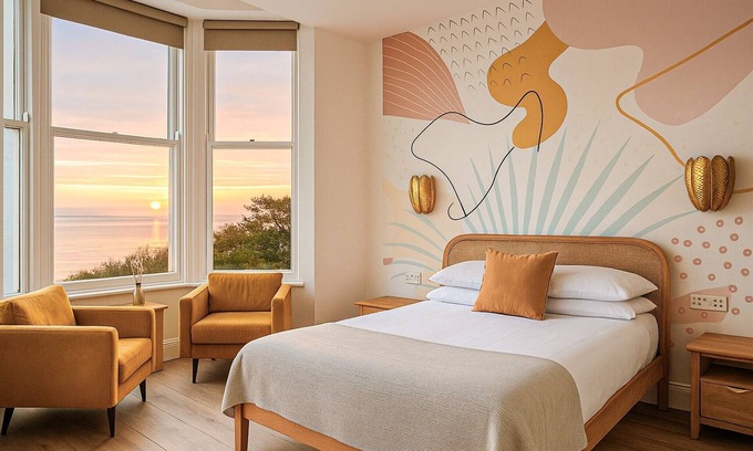 South Cliff Apartment | Bay View Double Cabana