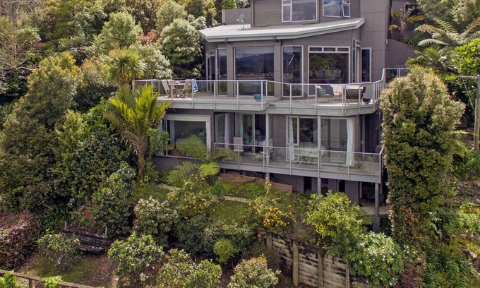Whitianga Cottage | Bay View Escape - Whitianga Holiday Home