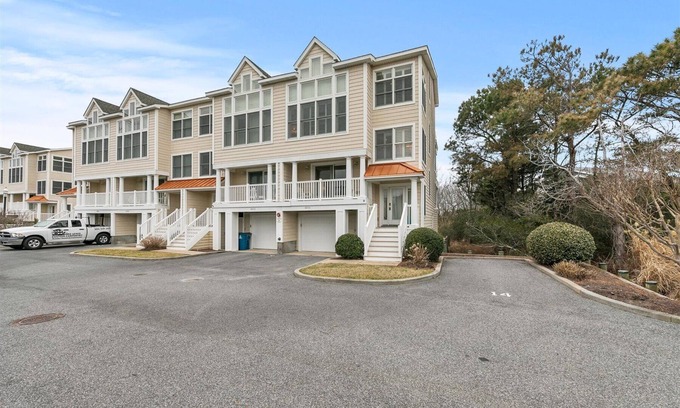 Sussex County House | Bayfront Beauty in Fenwick Island-5BR/4BA Sunset Views/Pier/Pool/Walk to Beach