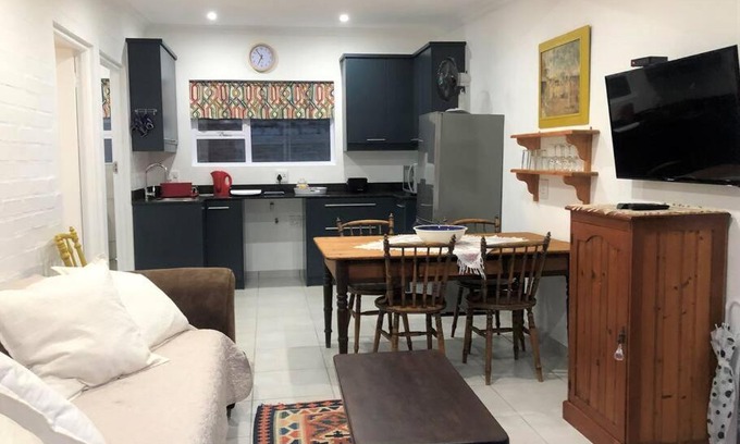 Linkside Apartment | Baylight Accommodation 3 Selfcatering 1 bedroom apartment sleeps 4
