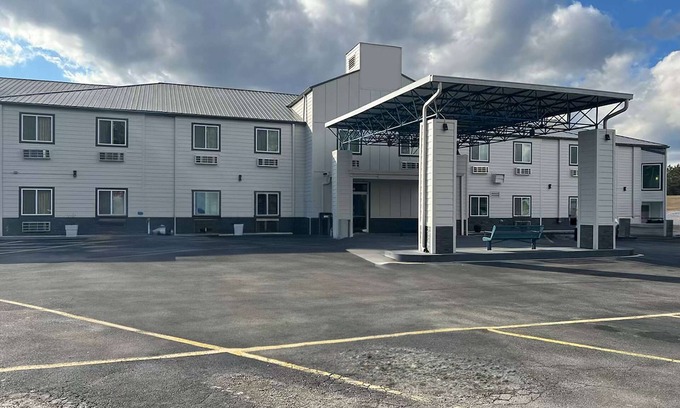 Athens Hotel | Baymont by Wyndham Athens, TN