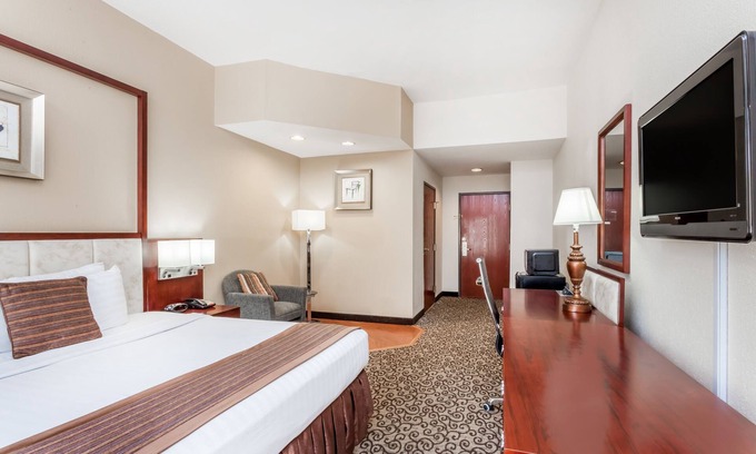 Columbia Hotel | Baymont by Wyndham Columbia Fort Jackson