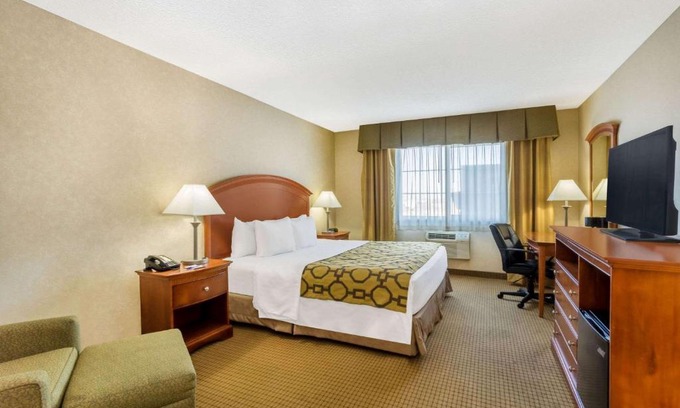 Fort Morgan Hotel | Baymont by Wyndham Fort Morgan