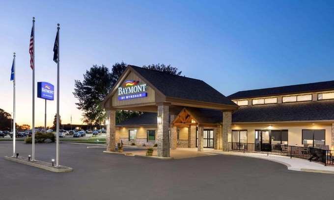 Owatonna Hotel | Baymont by Wyndham Owatonna