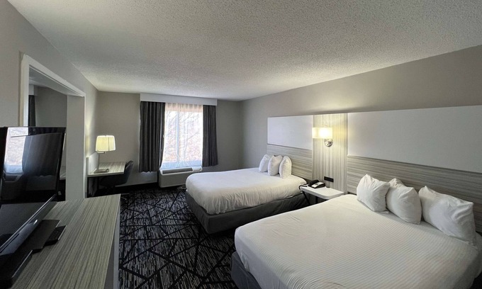 Orange Prairie Hotel | Baymont by Wyndham Peoria