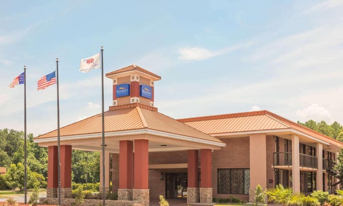 Gold Rock Hotel | Baymont by Wyndham Rocky Mount I-95