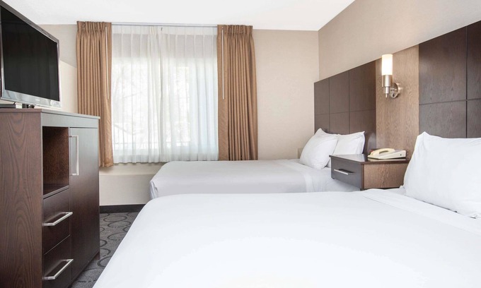 Cortez Hill Hotel | Baymont by Wyndham San Diego Downtown
