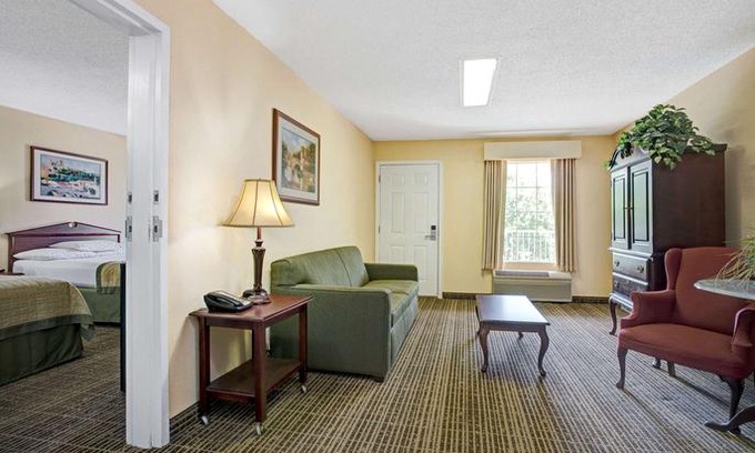 Smithfield Hotel | Baymont by Wyndham Smithfield