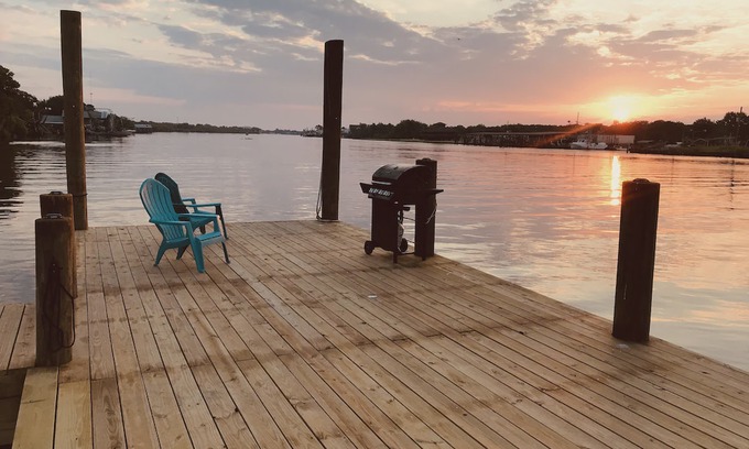 Barataria Apartment | Bayou Life Lodging and Charter Fishing. Only 25 miles to the French Quarter.