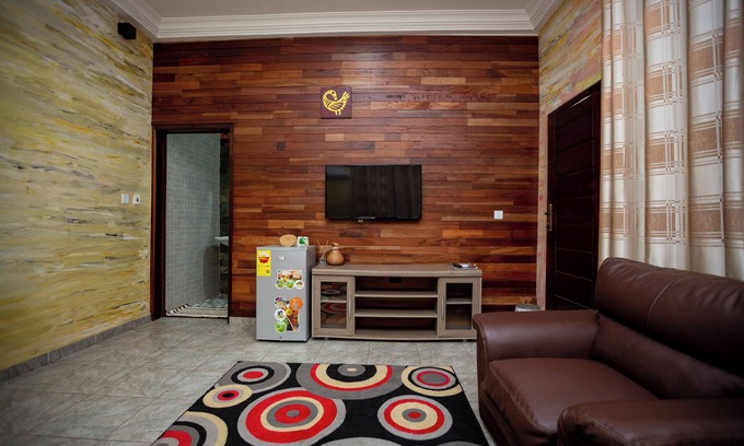 Koforidua Bed & Breakfast | Bays Villa