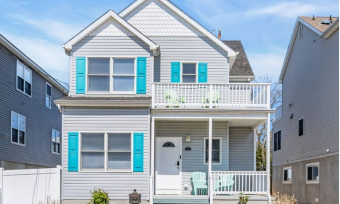 Keansburg House | Bayshore Bungalow - Your Perfect Beachside Escape