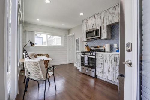 Mission Beach House | Bayside Bikini 2