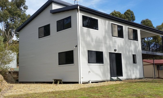 Lunawanna House | Bayside Retreat - Lunawanna, Bruny Island
