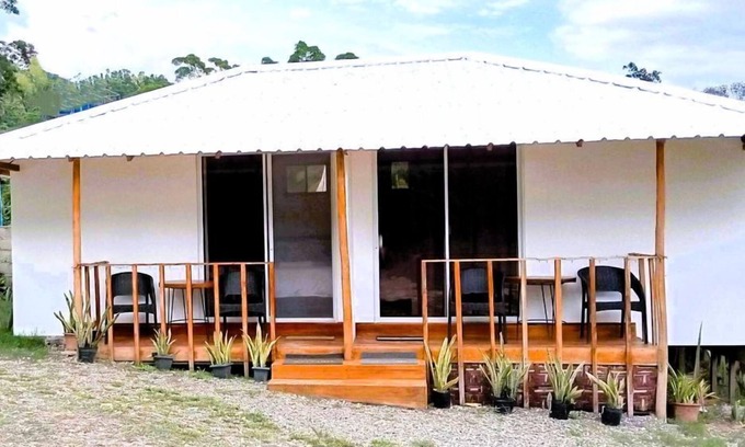 Sipalay Hotel | Bayview Cabin Retreat