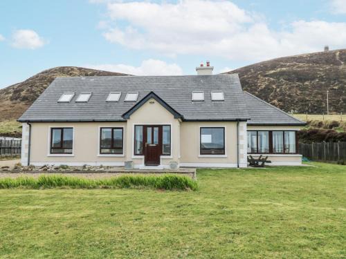 County Mayo House | Bayview