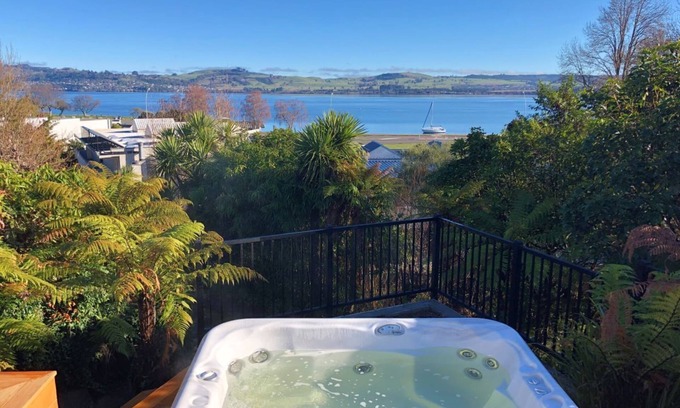 Two Mile Bay House | Bayview Taupo - Spa Pool and Views