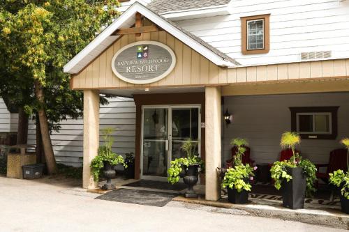Port Stanton Hotel | Bayview Wildwood Resort, an Ascend Collection Resort