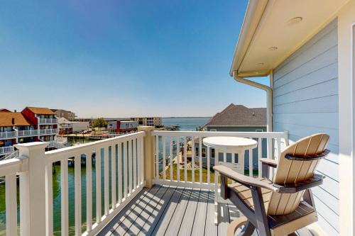 Heron Harbour Isle Apartment | Baywatch III 304D
