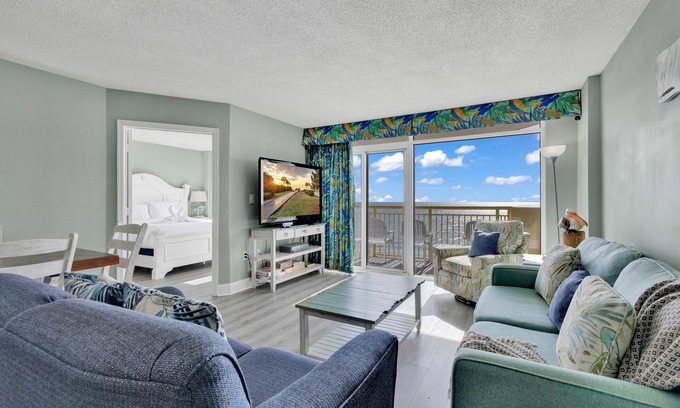 Crescent Beach Condo | Baywatch Resort Oceanfront Dream Maker