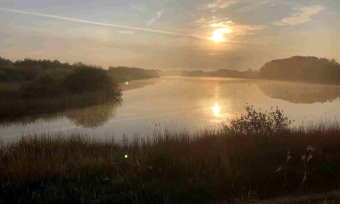 Westkapelle Apartment | Bazien Luxe Kamer bij Strand en Kreek Natuur en Veel Faciliteiten