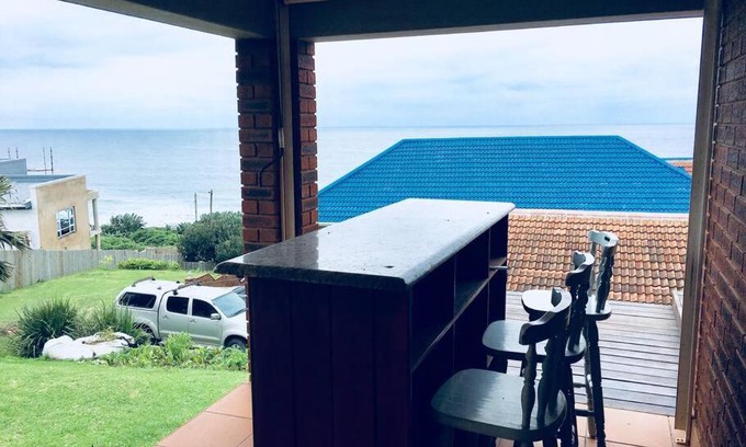 Umdoni Apartment | Bazley High Rocks Top Cottage