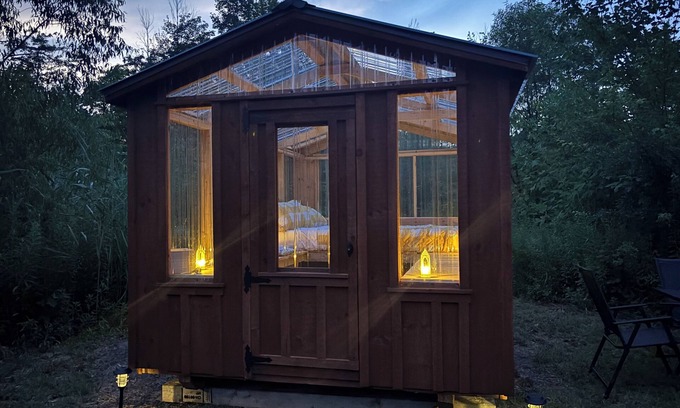 Geneva Cabin | BB Hideaway