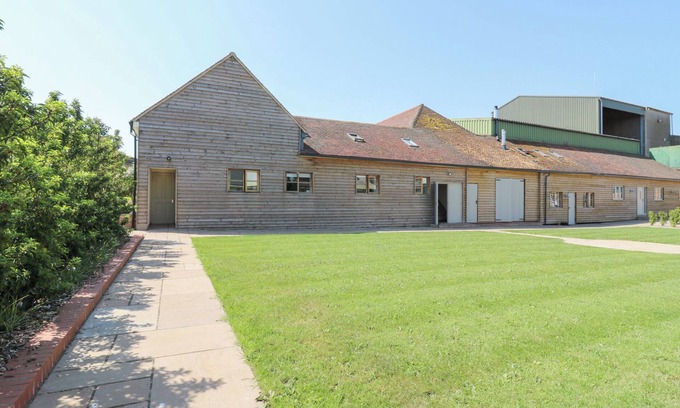 Bedford Cottage | BB HOUSE, family friendly, with a garden in Roxhill Manor Farm