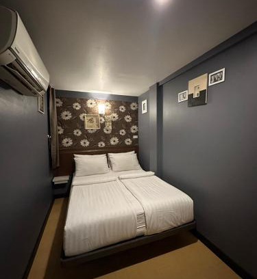 Chana Songkhram House | BB House Phra Athit