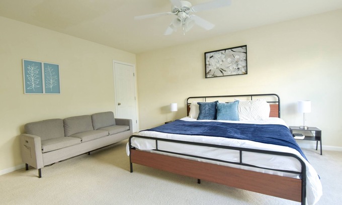 Charlottesville House | BBQ Grill, Fire-pit, 10 mins 2 downtown, 5 min UVA