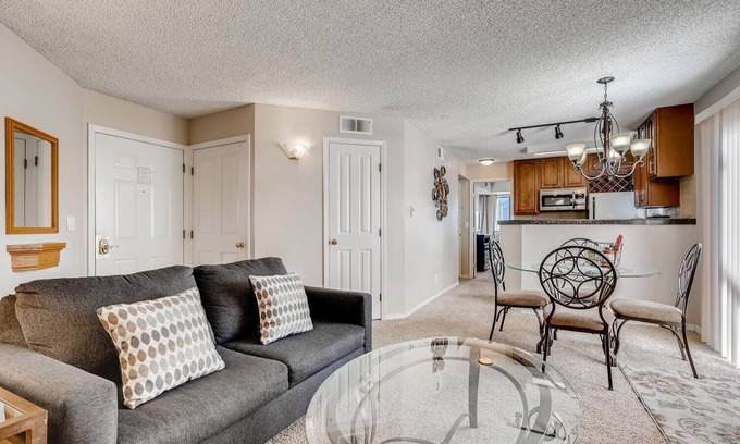 Englewood Condo | BC71275 DTC - Awesome One Bedroom Residence!